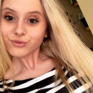 Meet your Posher, Brooke